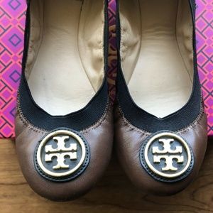 Tory Burch Caroline 2 Flats Java/Black 6.5